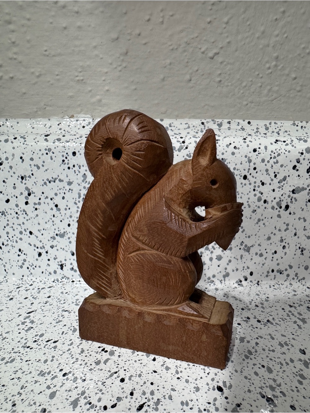 Carved Wooden Squirrel Figurine Decoration Wood Statue Pinecone Nut